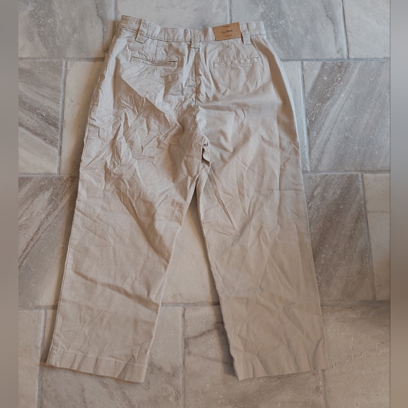 LL Bean classic fit khaki 12R - Picture 3 of 3